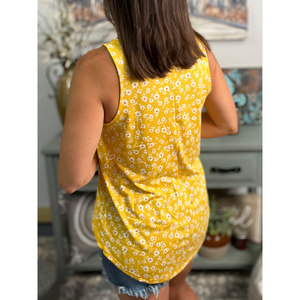 "Ditsy Daisy" Sexy Ditsy Floral Floaty Scoop Neck Summer Sleeveless Tank Top Yellow