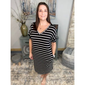 "Think Out The Box" Boxy V-Neck Striped Rolled Cuff Sleeve Pocket Summer Tee Shirt Dress Black S/M/L/XL