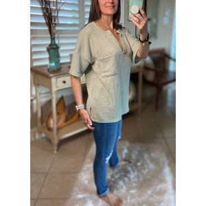 “Gabby Top” Gabby Popcorn Waffle Thermal Pocket V-Neck Short Sleeve Top Sage S/M/L/XL