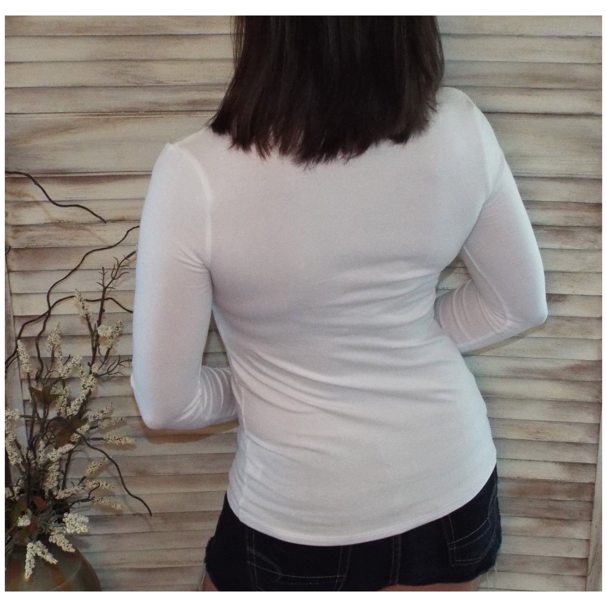 “Easygoing” Slimming V Neck Low Cut Long Sleeve Tissue Basic Baby Shirt Top White