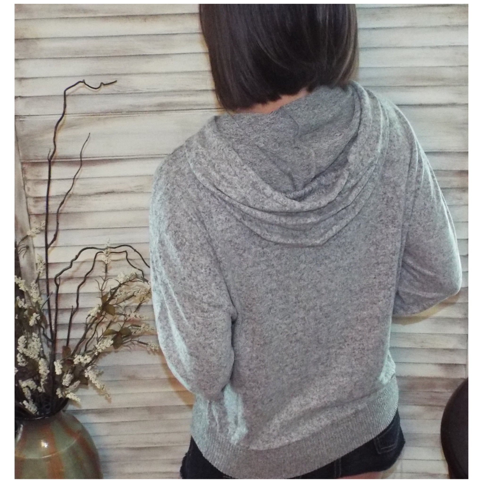 "Cute & Cozy" Plush Drawstring Brushed Hacci Sweater Knit Hoodie L/S Gray S/M/L