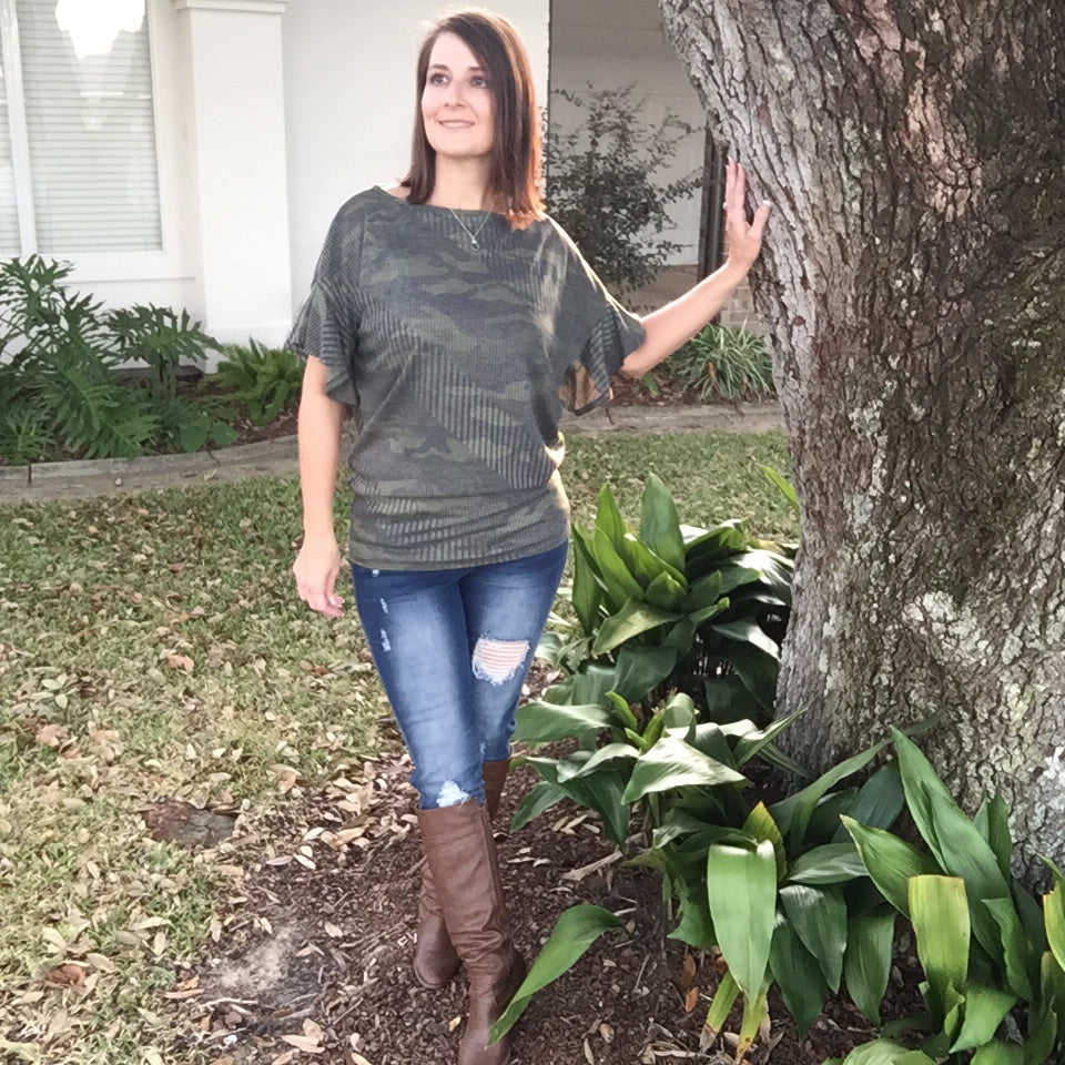 Camouflage Boat Neck Ribbed Short Ruffle Sleeve Top Green S/M/L
