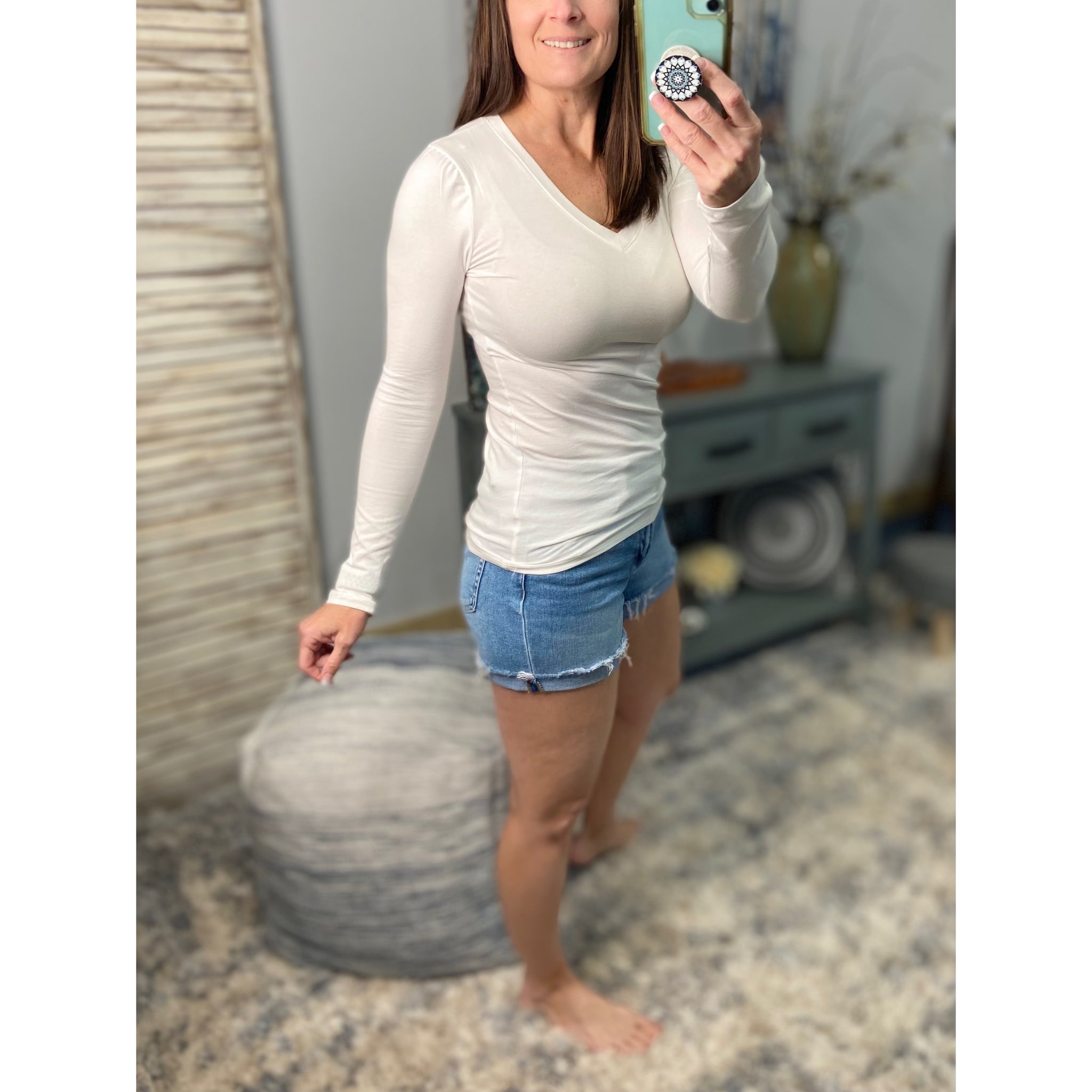 “Easygoing” Slimming V Neck Low Cut Long Sleeve Tissue Basic Baby Shirt Top White