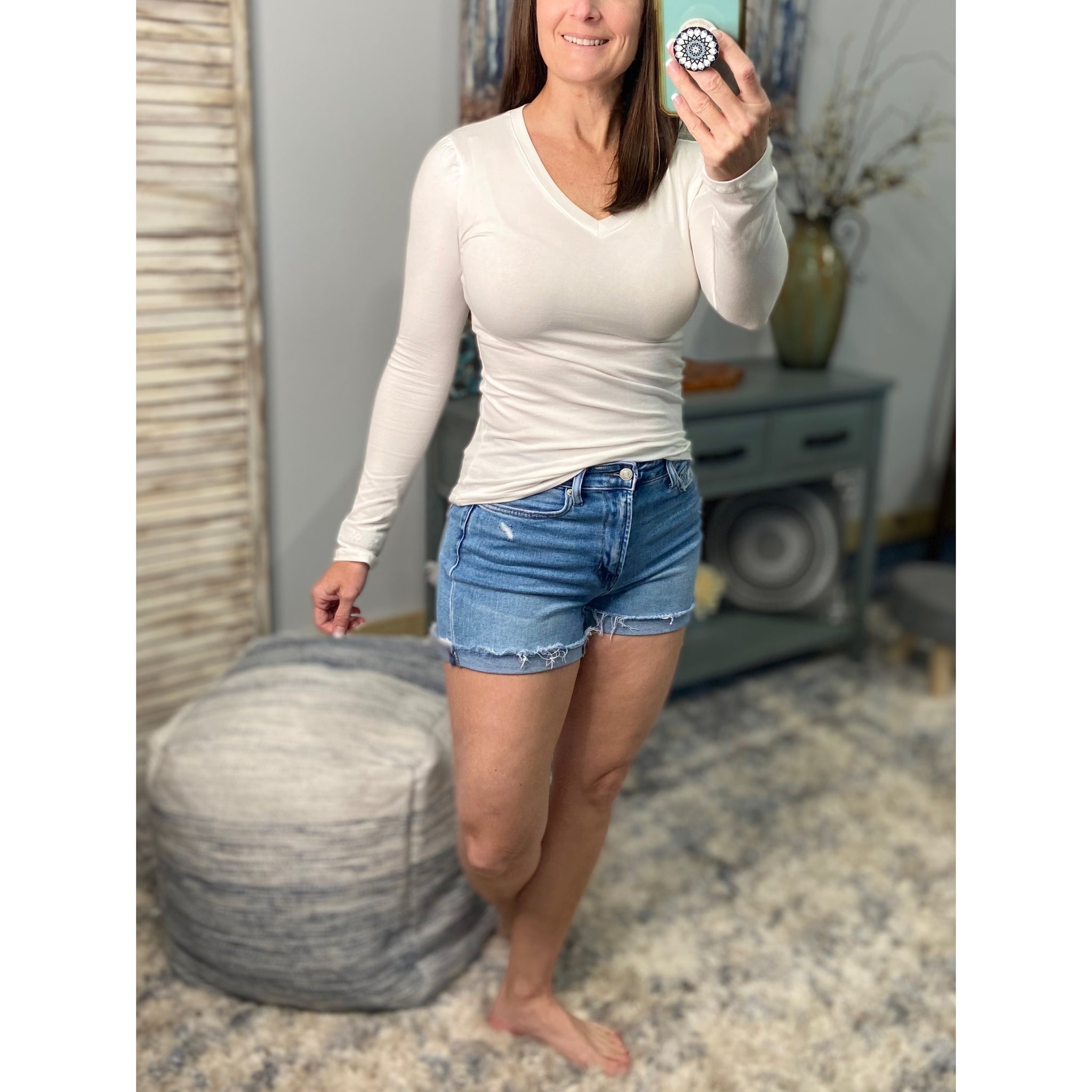 “Easygoing” Slimming V Neck Low Cut Long Sleeve Tissue Basic Baby Shirt Top White