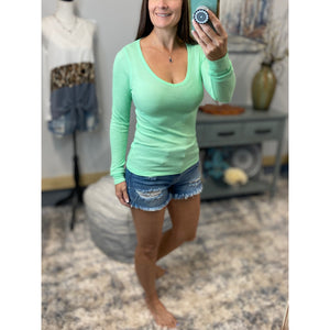 Deep V-Neck Cleavage Thermal Waffle Slimming Shirt Top Green S/M/L