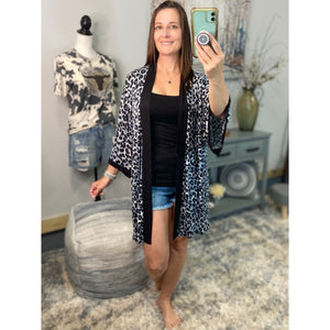 “Express Yourself” Leopard Contrast Trim Long Open Front Kimono Cardigan Pocket Light 3/4 Sleeve Gray S/M/L/XL