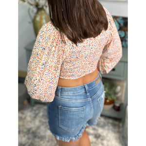“Open Mind” Cropped Ditsy Floral V Neck Long Balloon Sleeve Banded Waist Top Festival Pink
