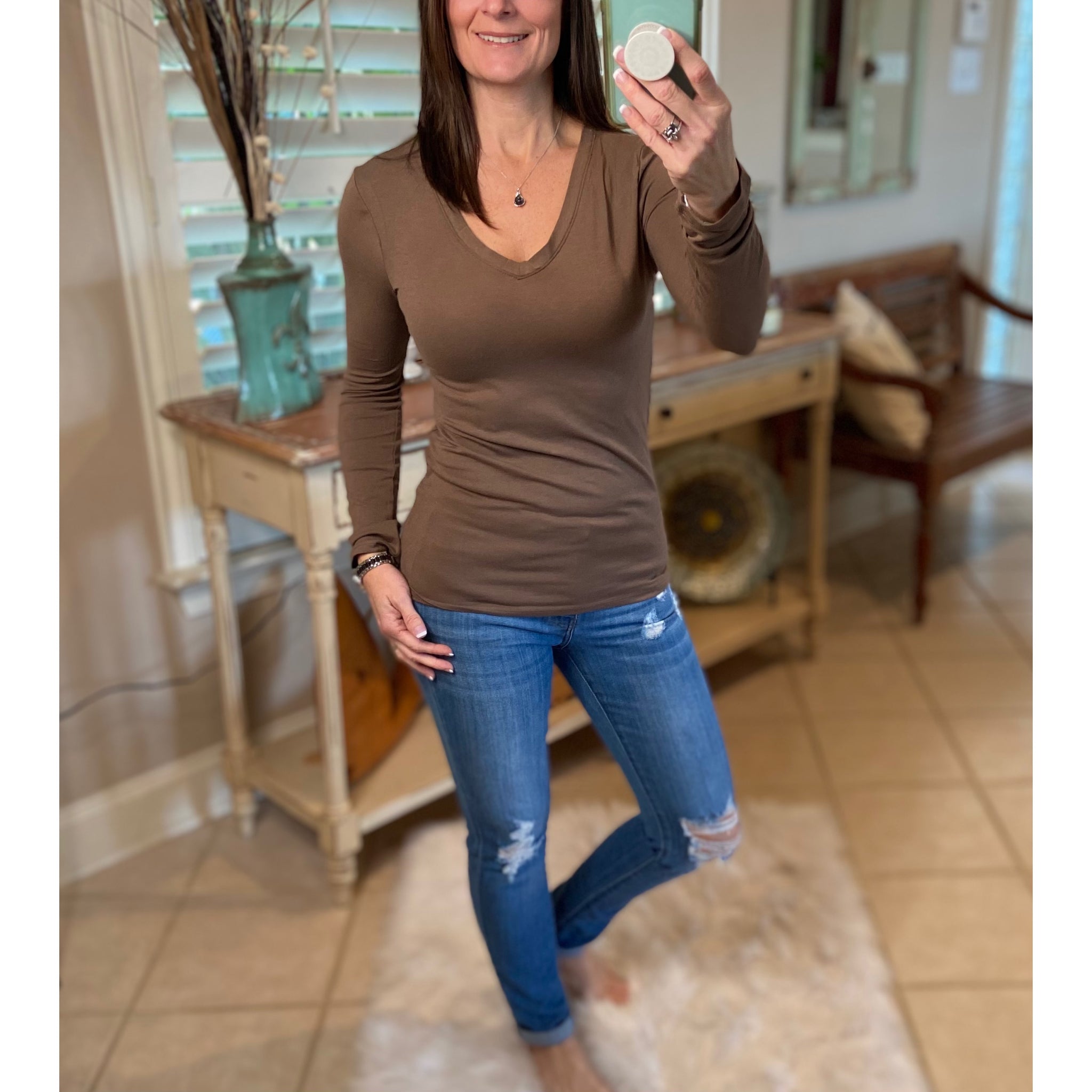 “Easygoing” Slimming V-Neck Low Cut L/S Tissue Basic Baby Shirt Top Mocha