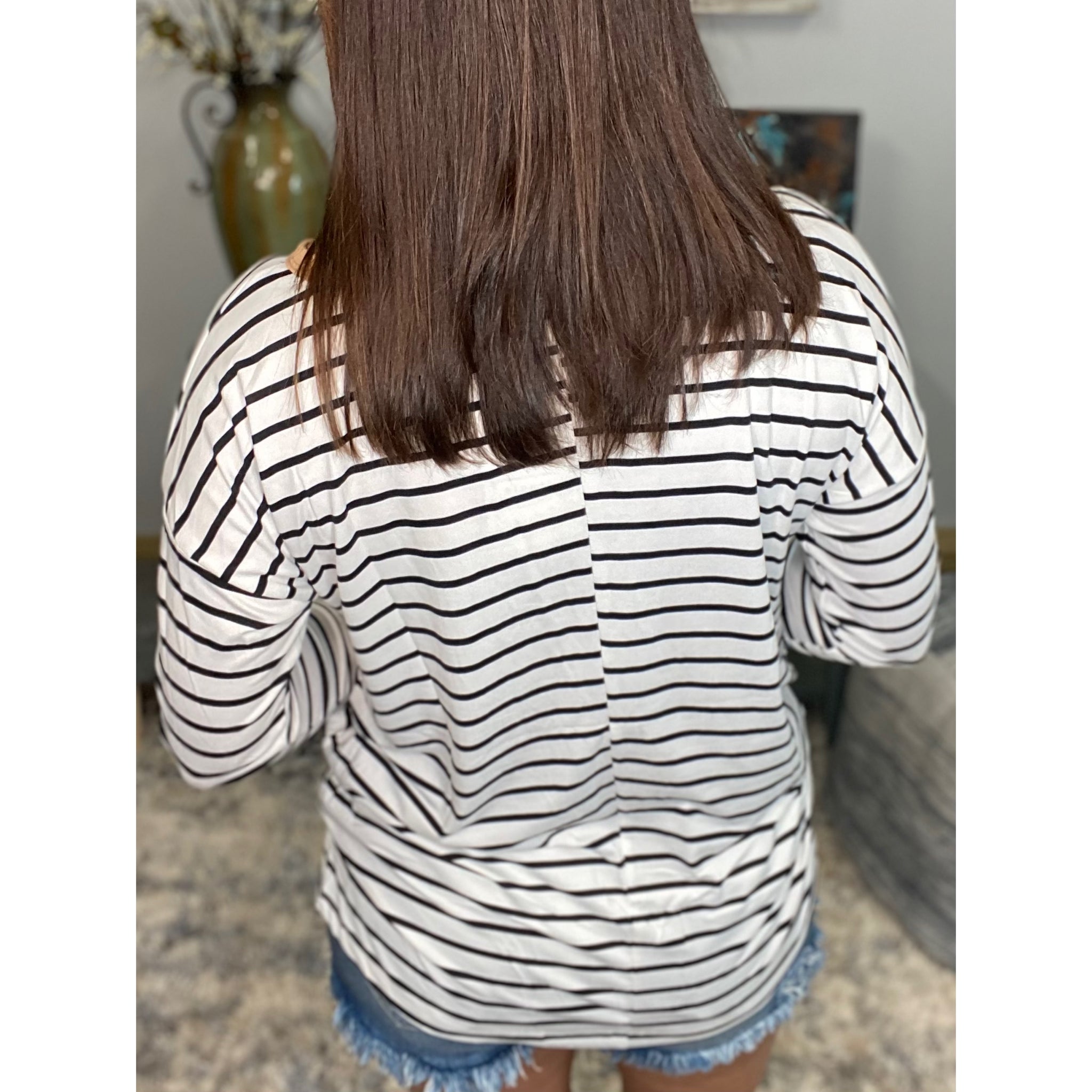“That Smiling Face” Sporty Striped Contrast Trim Pocket Long Sleeve Round Neck Jersey Stretch Shirt White Black
