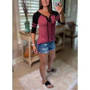 “Game Changer” Sporty 3/4 Sleeve Lace Up V-Neck Raglan Jersey Sporty Stretch Shirt Maroon