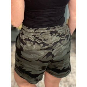 “Baylee Shorts” Camouflage Pocket Sporty Drawstring Elastic Waist Shorts Green S/M/L/XL