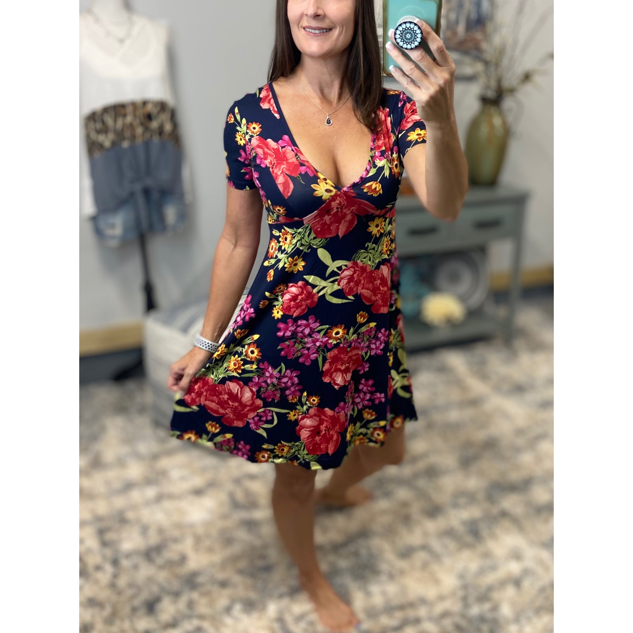 “The Floral Dance” V-Neck Cleavage Fit Flare Country Floral Mini Tee Shirt Dress Navy S/M/L