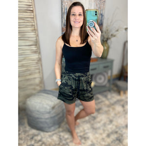“Baylee Shorts” Camouflage Pocket Sporty Drawstring Elastic Waist Shorts Green S/M/L/XL