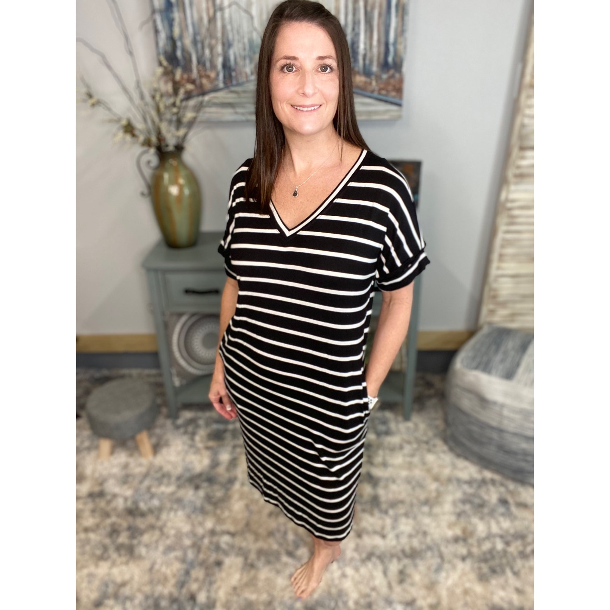 "Think Out The Box" Boxy V-Neck Striped Rolled Cuff Sleeve Pocket Summer Tee Shirt Dress Black S/M/L/XL