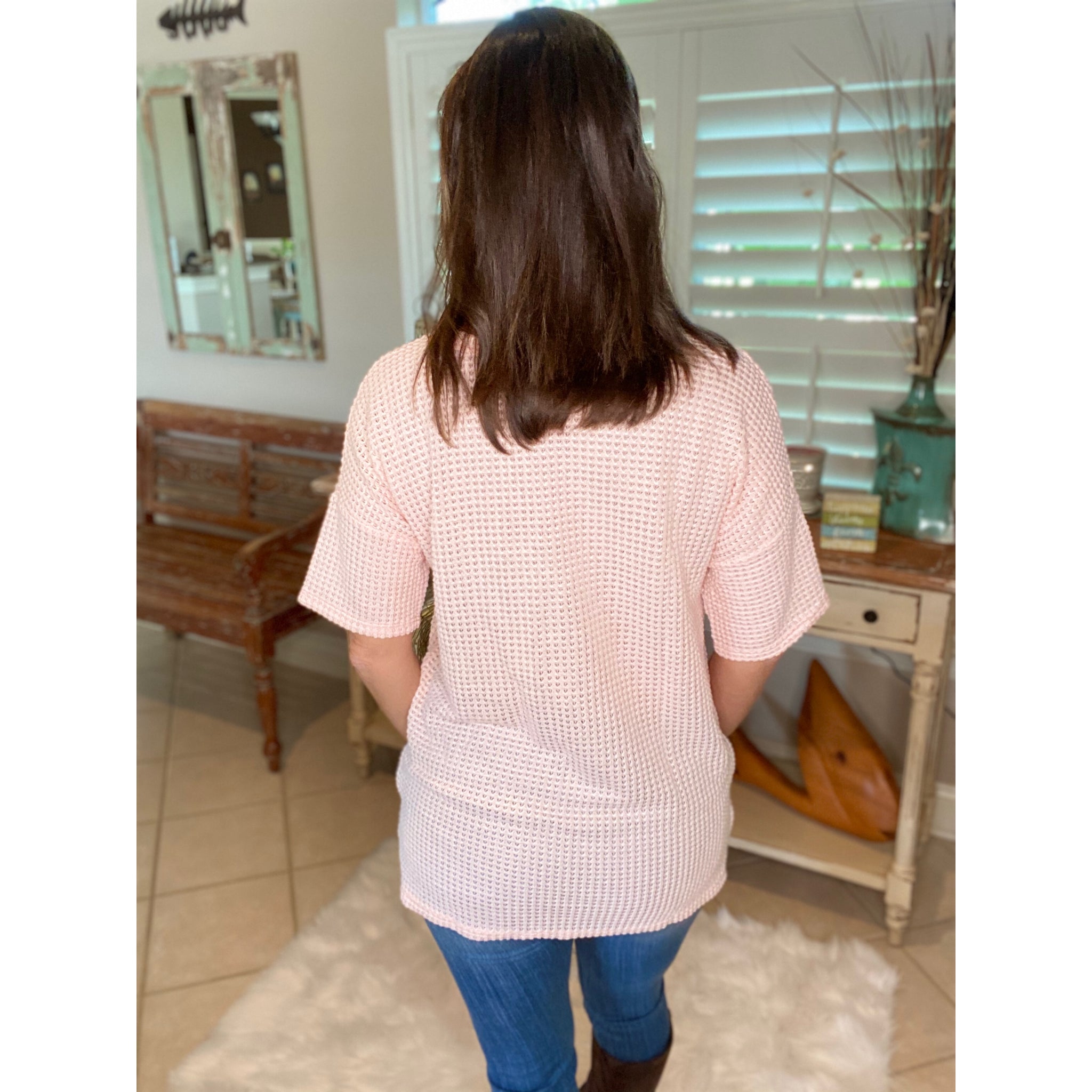 “Gabby Top” Gabby Popcorn Waffle Thermal Pocket V Neck Short Sleeve Top Blush
