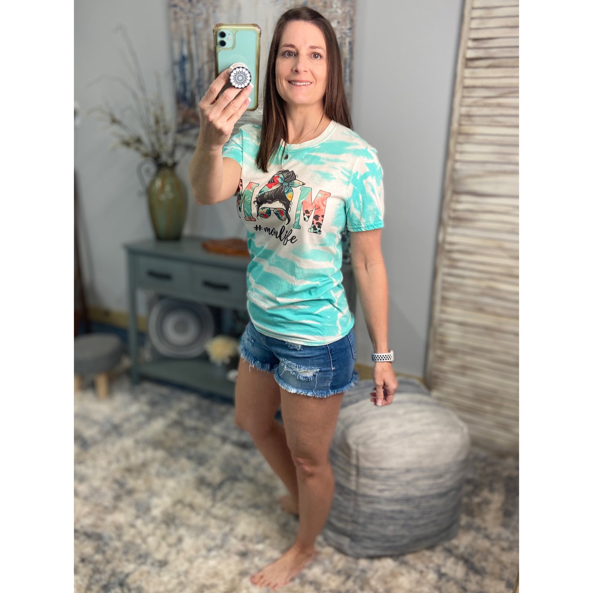“Mom” #momlife Messy Bun Sunglasses Headband Bleached Sublimation Boyfriend Basic Tee Shirt Green S/M/L/XL/2X