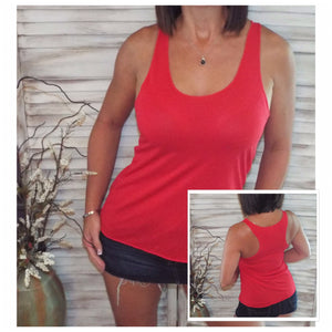 Sexy Scoop Neck Racerback Floaty Sleeveless Raw Edge Hem Tank Top Red S/M/L